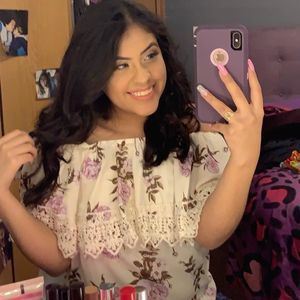 Meet your Posher, Karissa